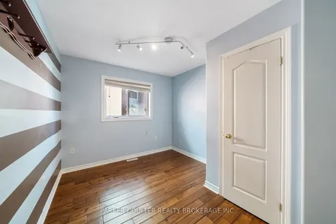 15 Edwards Drive Barrie ON L4N 9K6