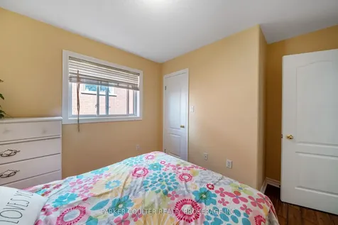 15 Edwards Drive Barrie ON L4N 9K6