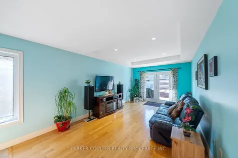 15 Edwards Drive Barrie ON L4N 9K6