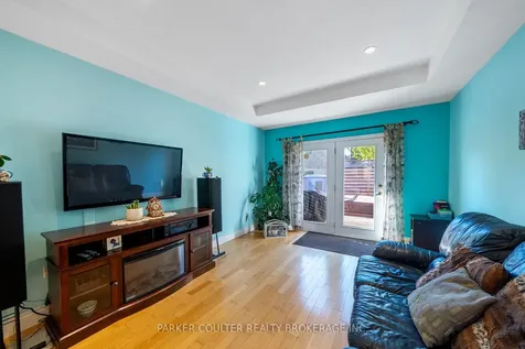 15 Edwards Drive Barrie ON L4N 9K6