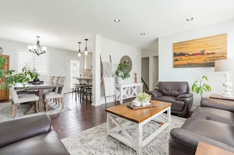 201 Christopher Street Clearview ON L0M 1S0