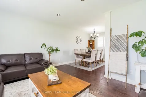 201 Christopher Street Clearview ON L0M 1S0