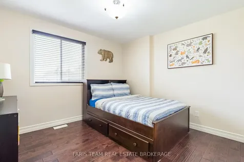 201 Christopher Street Clearview ON L0M 1S0