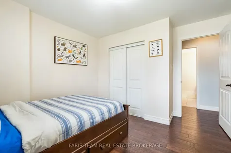 201 Christopher Street Clearview ON L0M 1S0