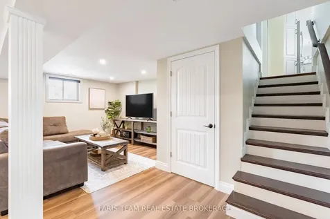 201 Christopher Street Clearview ON L0M 1S0