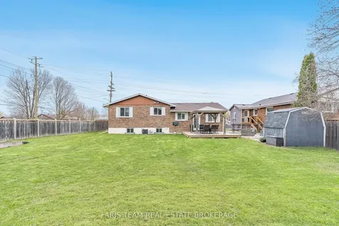 201 Christopher Street Clearview ON L0M 1S0