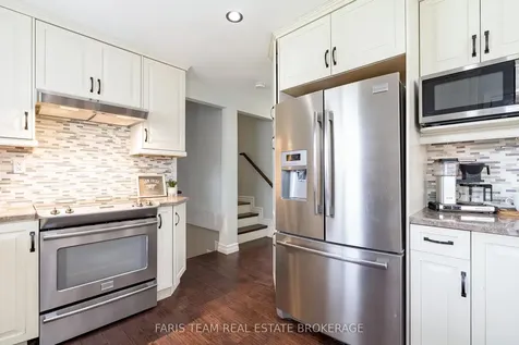 201 Christopher Street Clearview ON L0M 1S0