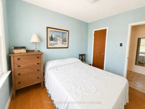 121 Rodney Street Barrie ON L4M 4C4