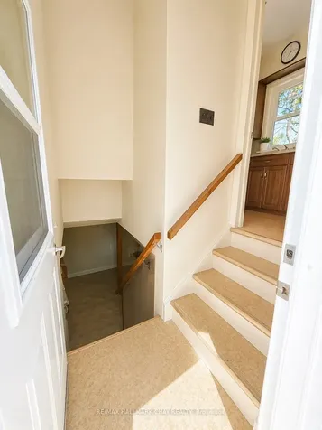 121 Rodney Street Barrie ON L4M 4C4