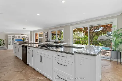 29 Castle Drive Barrie ON L4N 1P9