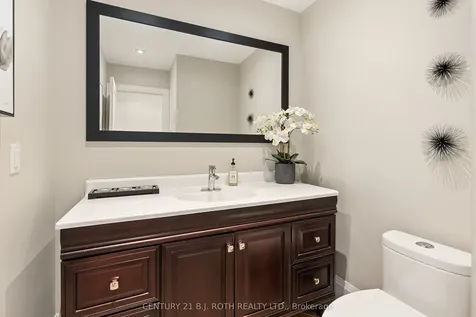 29 Castle Drive Barrie ON L4N 1P9