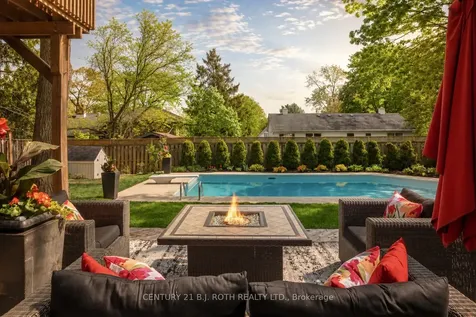 29 Castle Drive Barrie ON L4N 1P9