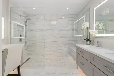 29 Castle Drive Barrie ON L4N 1P9