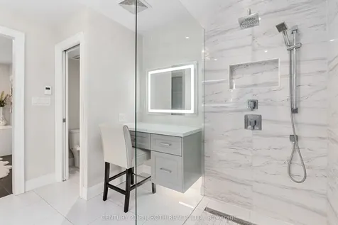 29 Castle Drive Barrie ON L4N 1P9
