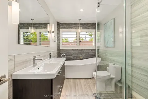 29 Castle Drive Barrie ON L4N 1P9