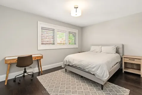 29 Castle Drive Barrie ON L4N 1P9