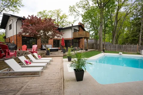 29 Castle Drive Barrie ON L4N 1P9