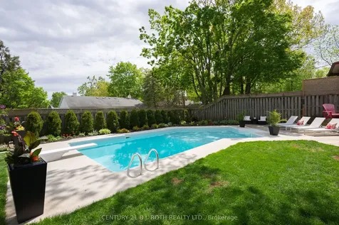 29 Castle Drive Barrie ON L4N 1P9