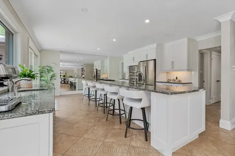 29 Castle Drive Barrie ON L4N 1P9