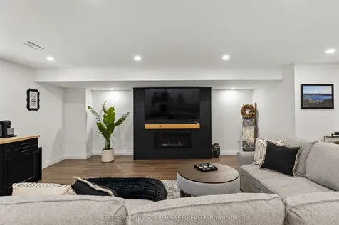 222 Lia Drive Clearview ON L0M 1S0