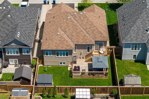 222 Lia Drive Clearview ON L0M 1S0