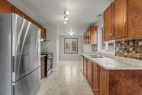24 Geddes Crescent Barrie ON L4N 7B2