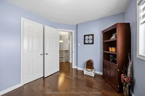 13 Surrey Street Barrie ON L4M 0C5