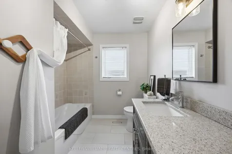 13 Surrey Street Barrie ON L4M 0C5