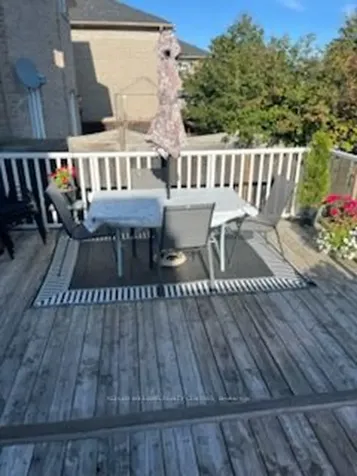 13 Surrey Street Barrie ON L4M 0C5
