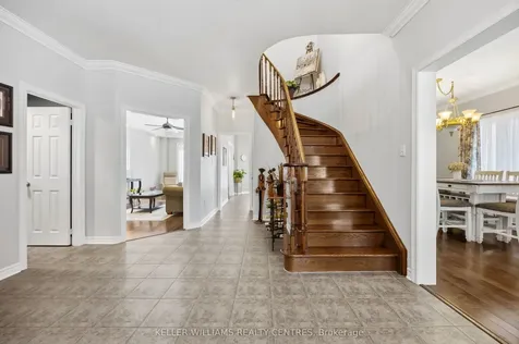 13 Surrey Street Barrie ON L4M 0C5