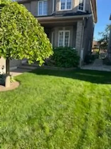13 Surrey Street Barrie ON L4M 0C5