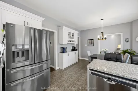 13 Surrey Street Barrie ON L4M 0C5