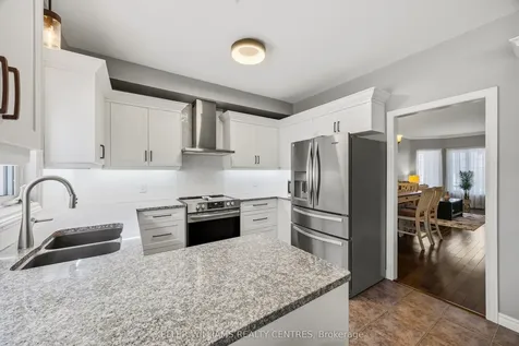 13 Surrey Street Barrie ON L4M 0C5