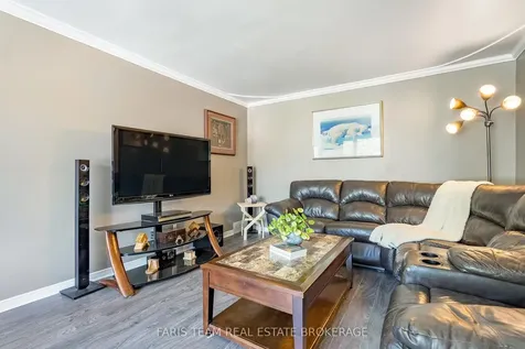 5 Fitzroy Terrace Barrie ON L4N 2Z2