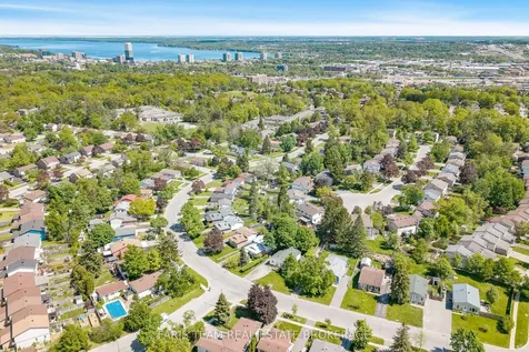 37 Wilde Place Barrie ON L4N 4W6