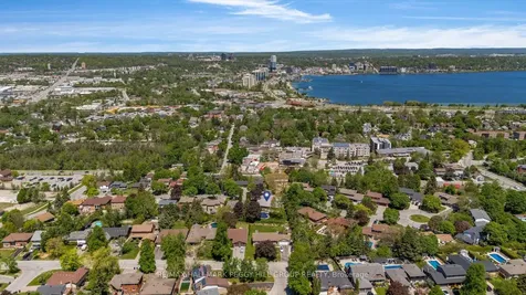 19 Murray Street Barrie ON L4N 2X1
