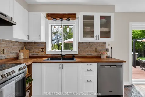 99 Highland Drive Oro-medonte ON L0L 2L0