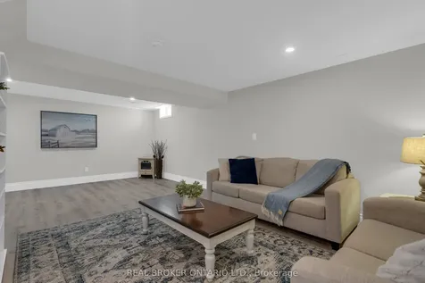 99 Highland Drive Oro-medonte ON L0L 2L0
