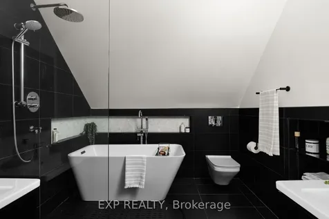 36 Sophia Street W Barrie ON L4N 1J3