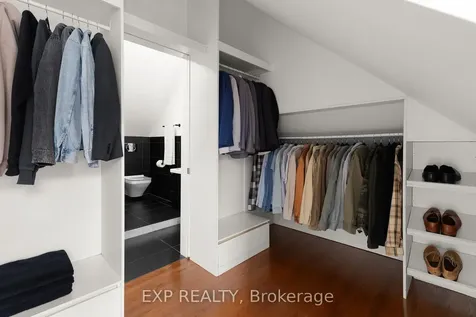 36 Sophia Street W Barrie ON L4N 1J3
