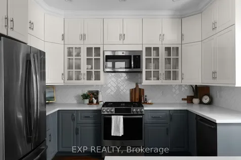 36 Sophia Street W Barrie ON L4N 1J3