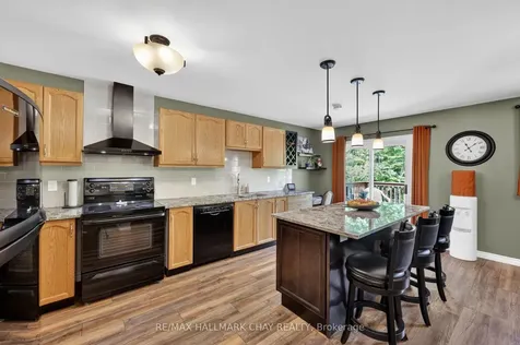 143 Emms Drive Barrie ON L4N 8H7