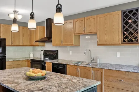 143 Emms Drive Barrie ON L4N 8H7