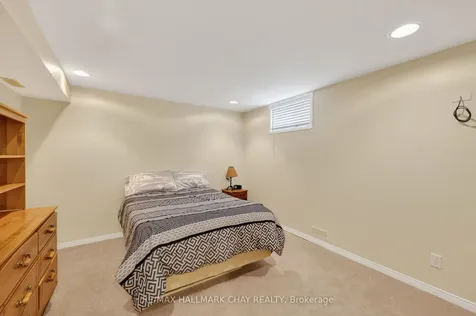 143 Emms Drive Barrie ON L4N 8H7
