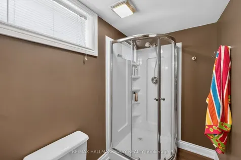 143 Emms Drive Barrie ON L4N 8H7
