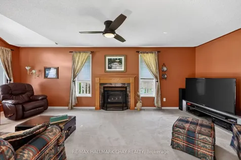143 Emms Drive Barrie ON L4N 8H7