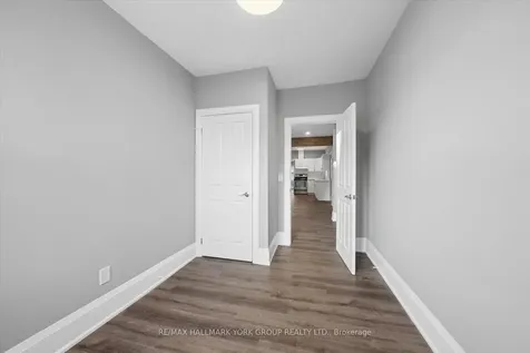 16 Albert Street N Orillia ON L3V 5K1