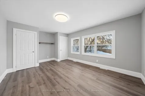 16 Albert Street N Orillia ON L3V 5K1