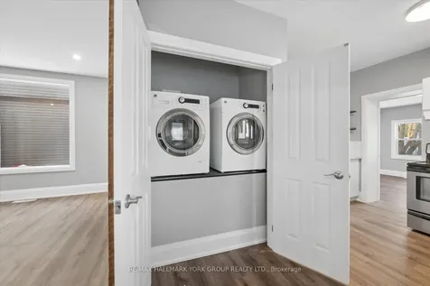 16 Albert Street N Orillia ON L3V 5K1