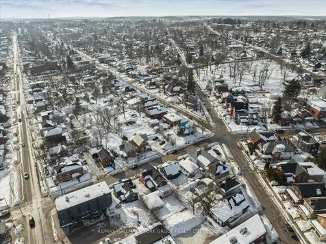 16 Albert Street N Orillia ON L3V 5K1
